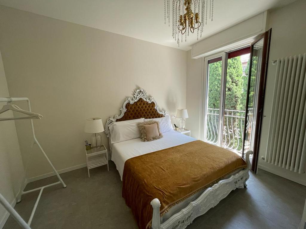 Prestige Sirmione Via Antiche Mura Buitenkant foto